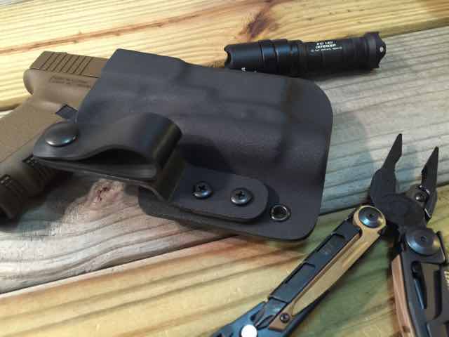 (image for) Custom Light Bearing Holster